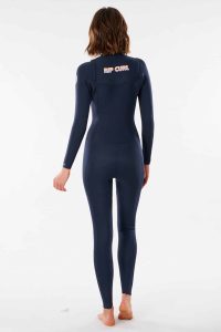 RIP CURL - WMNS.D/PATROL 32GB CZ ST Produktbild - The Dawn Patrol Performance incorporates E5 neoprene with E5 stress point taping to provide a durable, performance-based wetsuit at a great value.