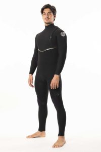 Rip Curl - E Bomb 4/3 Zip Free Limited Edition Produktbild - A 3 year project from the Rip Curl Wetsuit development team and Rip Curl World Champion surfers Tyler Wright, Mick Fanning and Gabriel Medina has produced, the limited edition E-Bomb. Featuring Rip Curl’s latest breakthrough in high stretch neoprene, E7 in the upper body. This single one piece panel stretches from wrist to wrist and with no seams provides the full stretch performance benefits of E7. The body of the suit features E6 neoprene and the entire suit has internal Thermo Lining for stretch, comfort and warmth. Designed for ultimate performance… Made By World Champions.\n\nGabriel is 180cm (5'11") and wears a size L