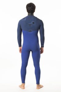 Rip Curl - E Bomb 4/3 Zip Free Limited Edition Produktbild - A 3 year project from the Rip Curl Wetsuit development team and Rip Curl World Champion surfers Tyler Wright, Mick Fanning and Gabriel Medina has produced, the limited edition E-Bomb. Featuring Rip Curl’s latest breakthrough in high stretch neoprene, E7 in the upper body. This single one piece panel stretches from wrist to wrist and with no seams provides the full stretch performance benefits of E7. The body of the suit features E6 neoprene and the entire suit has internal Thermo Lining for stretch, comfort and warmth. Designed for ultimate performance… Made By World Champions.\n\nGabriel is 180cm (5'11") and wears a size L