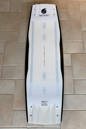 RONIX – 2020 RXT Black Out Technology 140 - Used Wakeboard