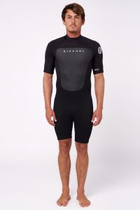 RIP CURL - Omega 2mm Bz Spring - Black Produktbild - The Omega 3/2 Back Zip Steamer is for the surfer who is looking for a quality wetsuit from a reputable brand, without breaking the bank. The Omega is designed using advanced E4 neoprene, and features advanced technology such as mesh skin panels and triple glued, double stitched seams.