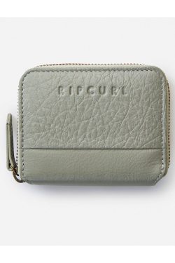 RIP CURL - Small Leather Wallet Produktbild - Cut back on volume with Rip Curl's Small Leather Wallet. Made from premium vegetable tanned cow leather with intriguing smooth and crosshatched sections. It features an ID window, multiple cards slots, note and coin compartment and an embossed logo.
