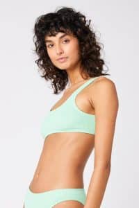 RIP CURL - X Surf And The City Halter Bikini Top - Light Green Produktbild - One Size Fits All!\n\nThe Rip Curl X Surf and The City Bralette bikini top, with its ribbed fabric, hugs the body for optimum comfort. Available in sober or pastel colors, it's a very cute model to pair with panties from the same range.