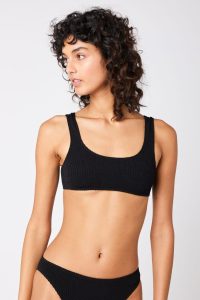 RIP CURL - X Surf And The City Halter Bikini Top - Light Green Produktbild - One Size Fits All!\n\nThe Rip Curl X Surf and The City Bralette bikini top, with its ribbed fabric, hugs the body for optimum comfort. Available in sober or pastel colors, it's a very cute model to pair with panties from the same range.