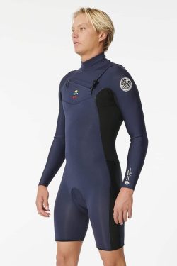 RIP CURL - Dawn Patrol Long Sleeve 2/2 Chest Zip Springsuit Produktbild - Dawn Patrol Long Sleeve 2/2 Chest Zip Springsuit Dive into the waves with confidence in our Dawn Patrol Long Sleeve 2/2 Chest Zip Springsuit. Made from 80% synthetic rubber and 20% polyamide, this springsuit features E5 neoprene, E5 tape, critical stress point taping, an internal key pocket, and sustainable materials like Yulex™ natural rubber and recycled external jersey.