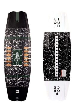 RHYME BOAT WAKEBOARD Wakeboard von Liquid Force in Action auf dem Wasser