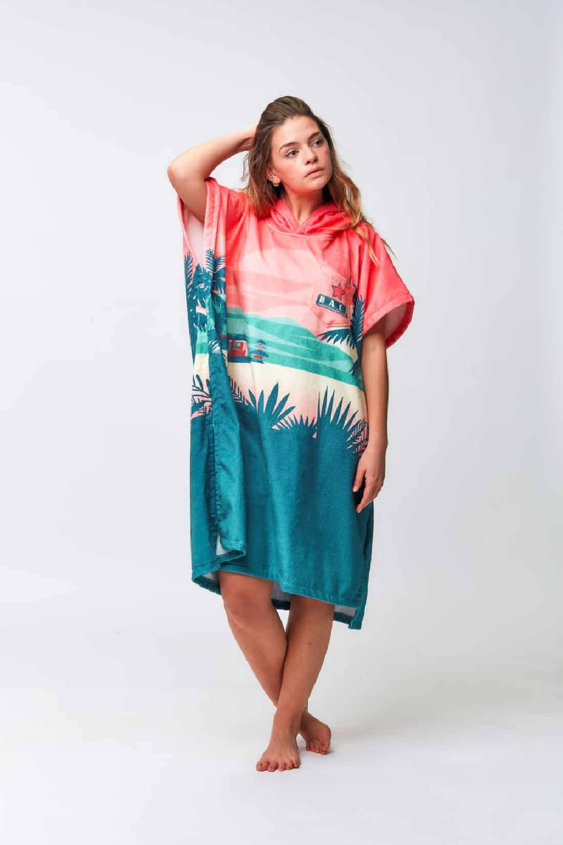 AFTER ESSENTIALS Destination Poncho - Bali