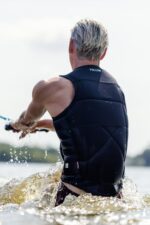 Follow Gratis Mens Wake Impact Vest Black2