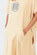 After Essentials Logo Poncho Orange5