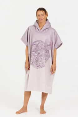 After Essentials Mind Set Poncho Landifornia4