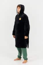 After Essentials Sofa Poncho Jet Black2