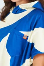 After Essentials Swim Club Poncho Ondulations Blue1
