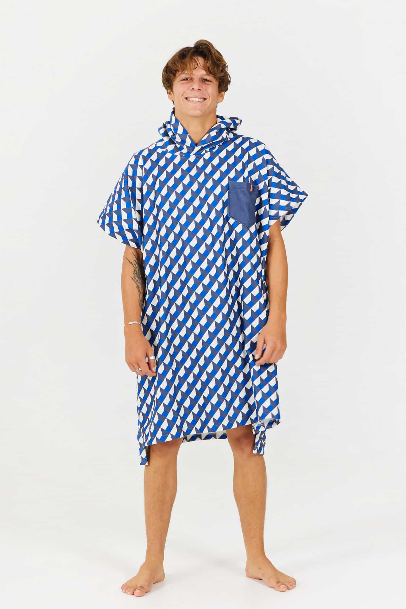 After Essentials Swim Club Poncho Vertigo Blue After Essentials Swim Club Poncho Vertigo Blue