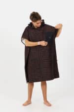 After Essentials Tech Pocket Poncho Black Snake3