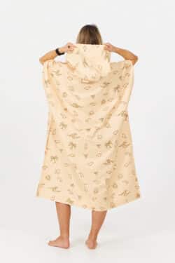 After Essentials Tech Pocket Poncho Fins Print2