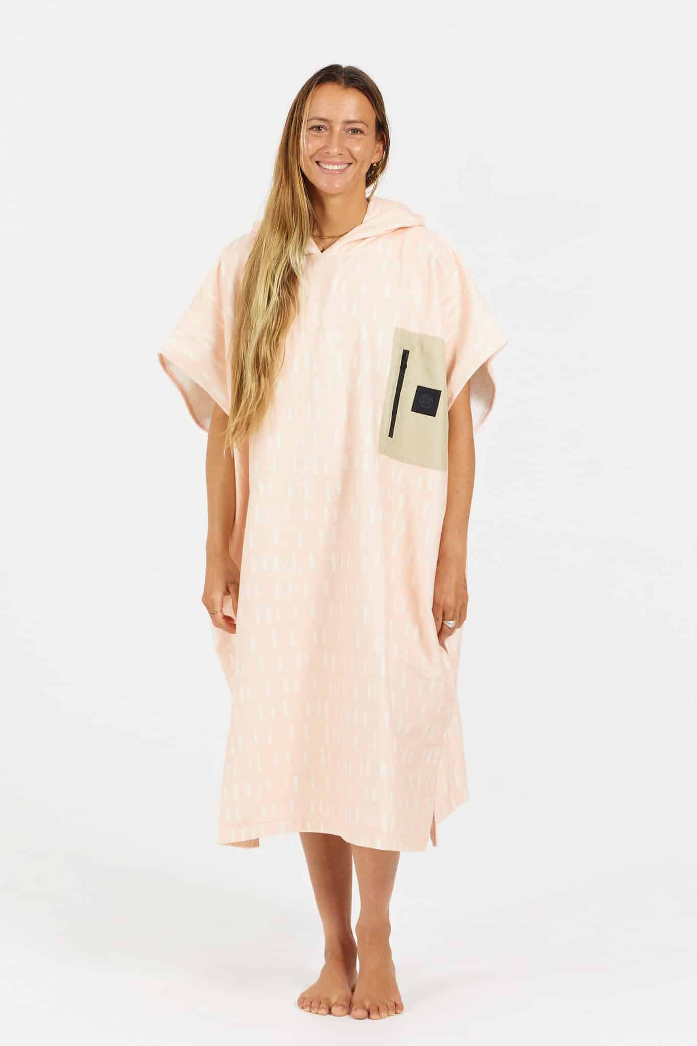 After Essentials Tech Pocket Poncho Tears Of Pink4 After Essentials Tech Pocket Poncho Tears Of Pink4