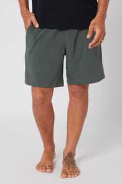 Fe02606 Tech Shorts Olive 1
